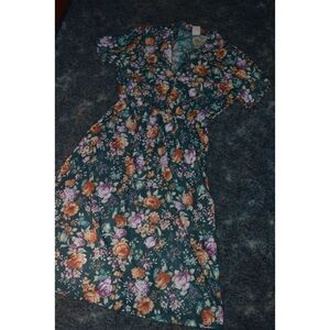 VTG 1980s plus-size dark floral dress